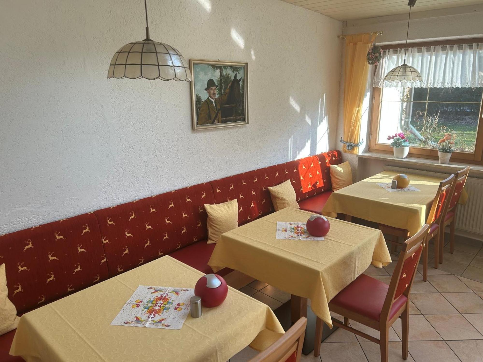 Hotel Garni Hubertushof Bad Fussing Bagian luar foto