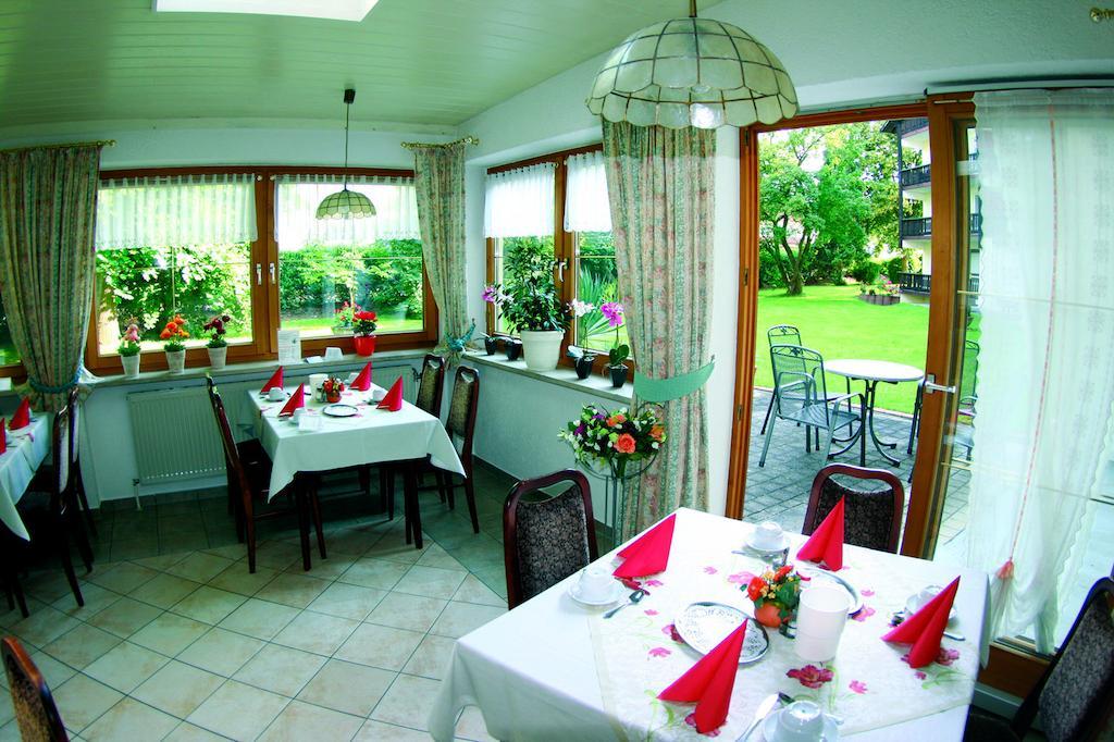 Hotel Garni Hubertushof Bad Fussing Ruang foto